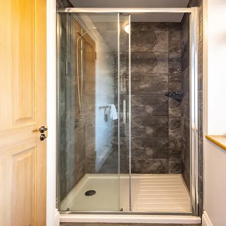 Le Mini Metro - First Floor Apartment Whitby Exterior photo